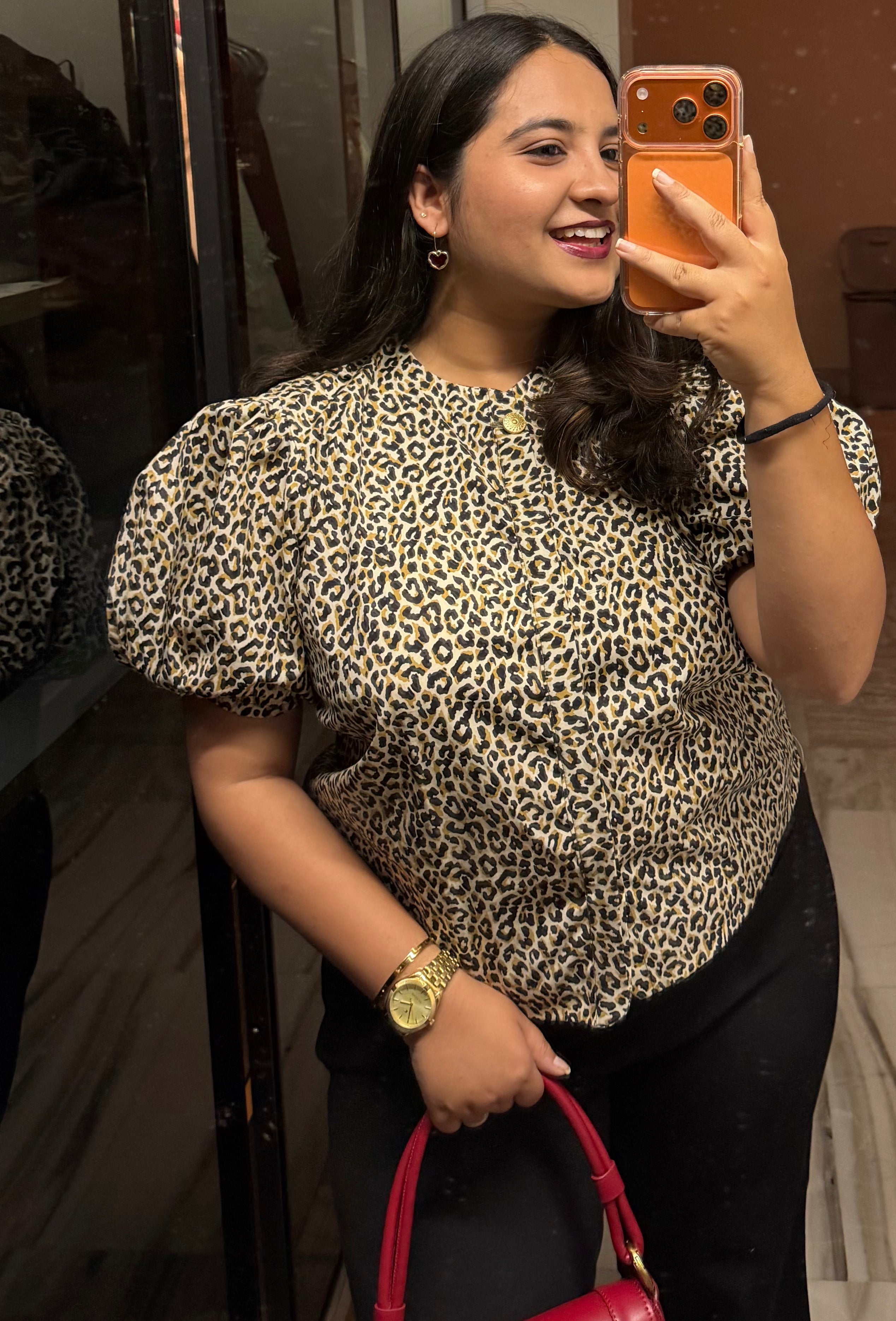 LEO Regular Abstract Top