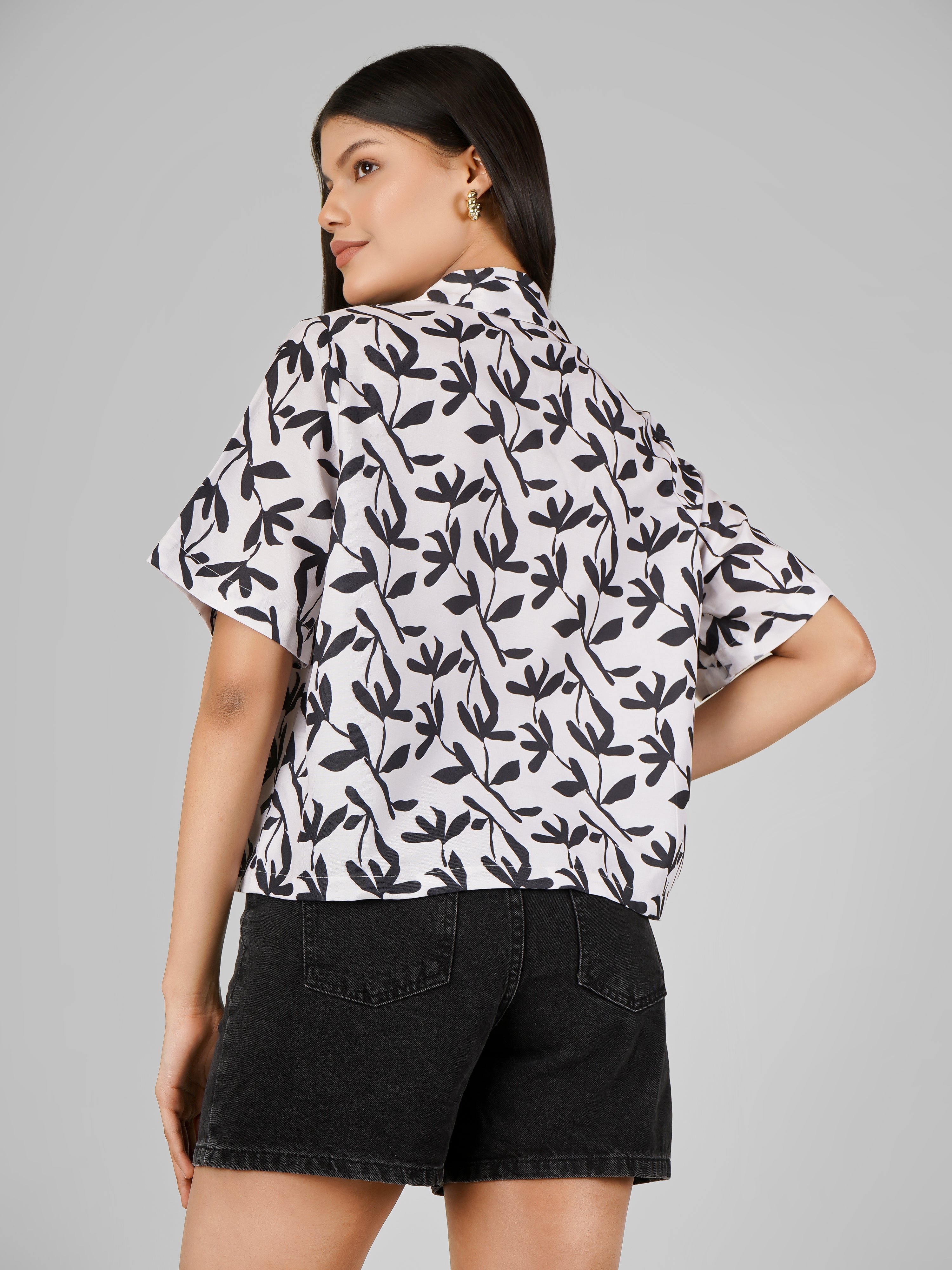 YAM Boxy Printed Shirt