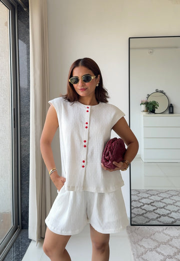 GEMMA Regular Textured Shorts