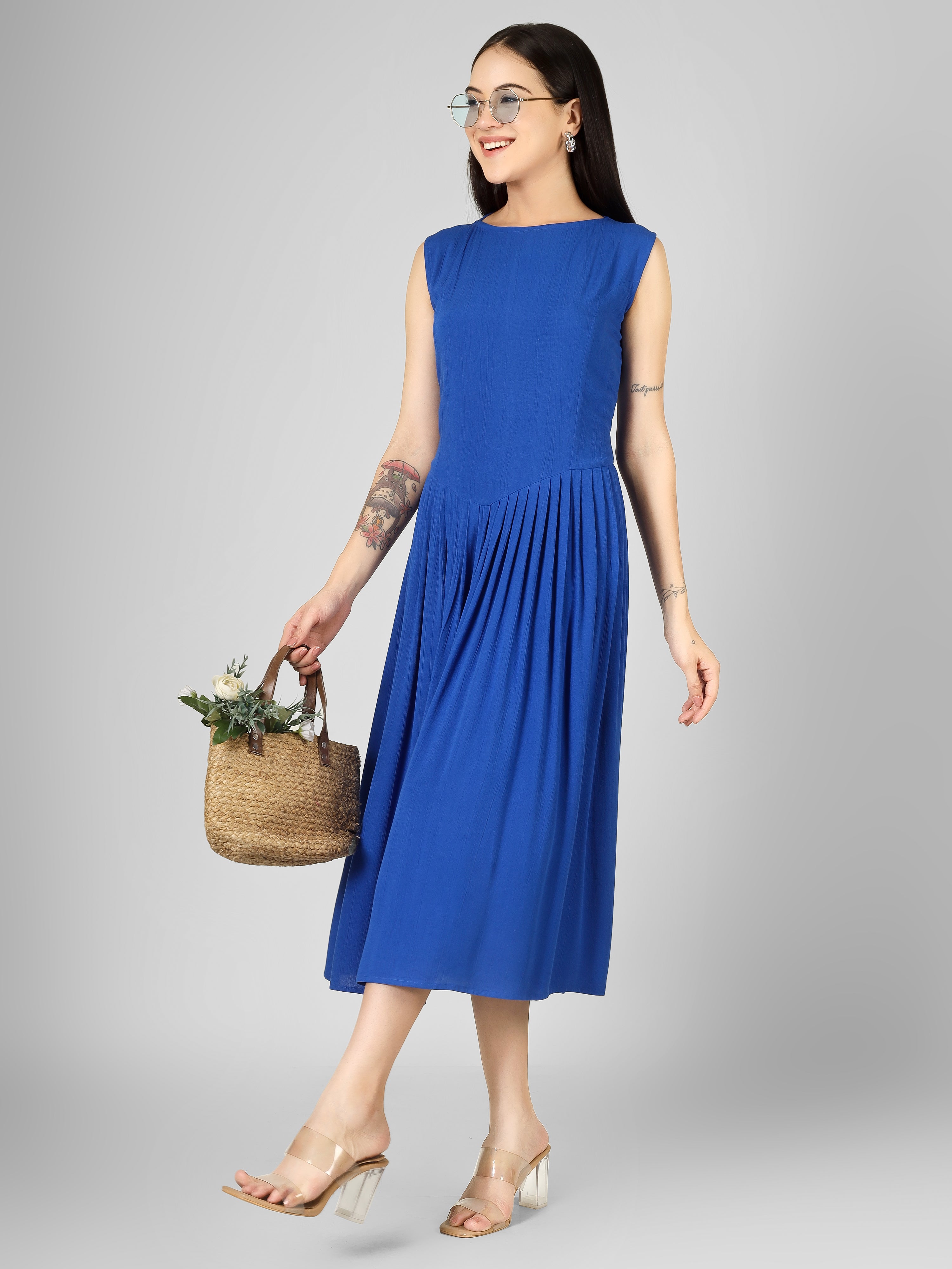 REMI Regular Solid Dress